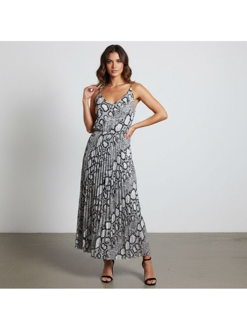 Joie Snake Print Pleated Elegant Maxi Dress Sz L Boho Chic, Quiet Luxury